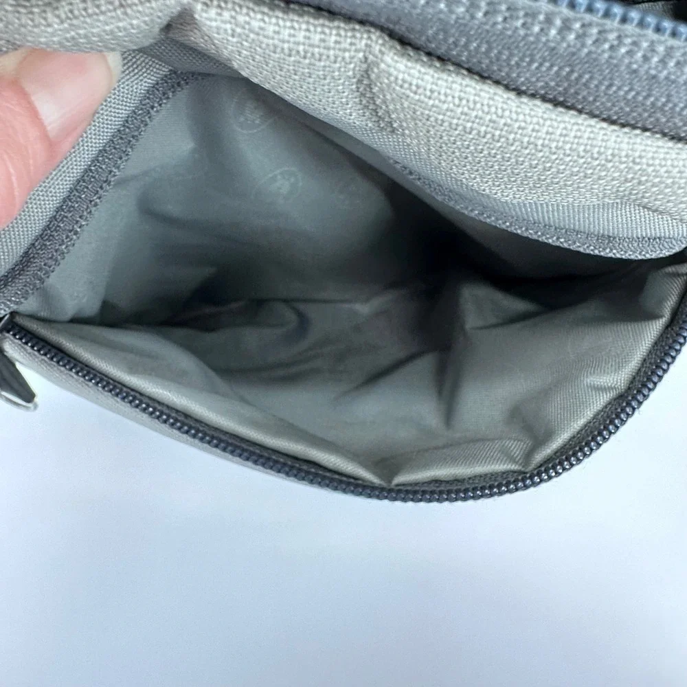 Pacsafe Venturesafe 200 PA025 Anti-Theft Crossbody‎ Gray Black Travel Shoulder